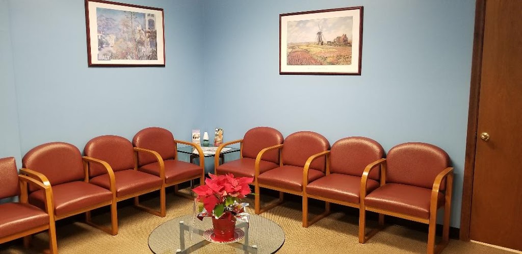 Foot & Ankle Specialists of CT | 21 Cooke St, Plainville, CT 06062 | Phone: (860) 747-2200