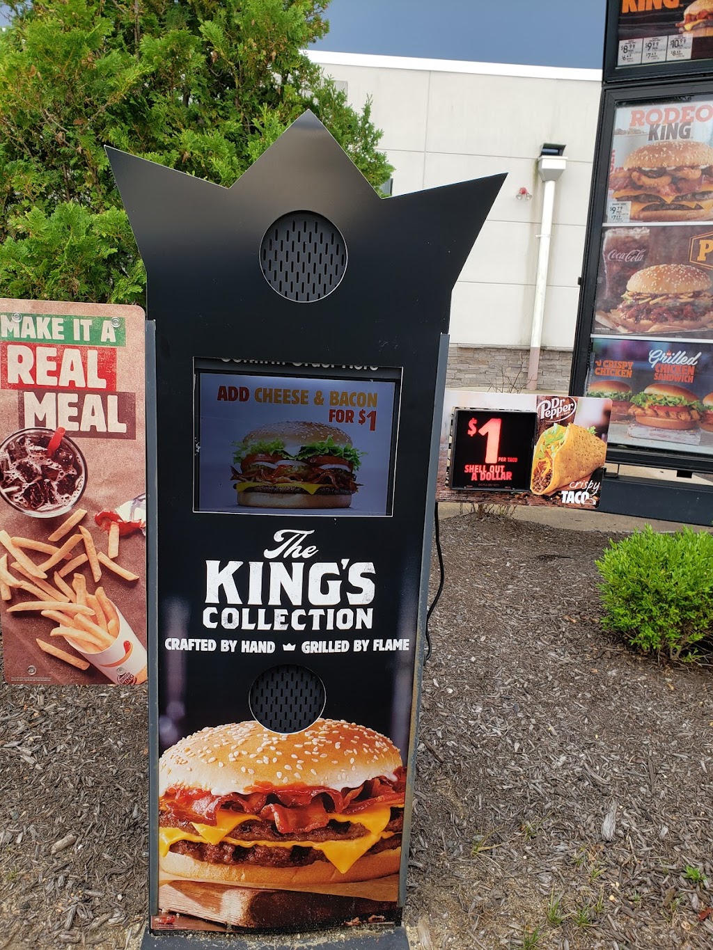Burger King | 349 N County Line Rd, Jackson Township, NJ 08527 | Phone: (732) 833-1800