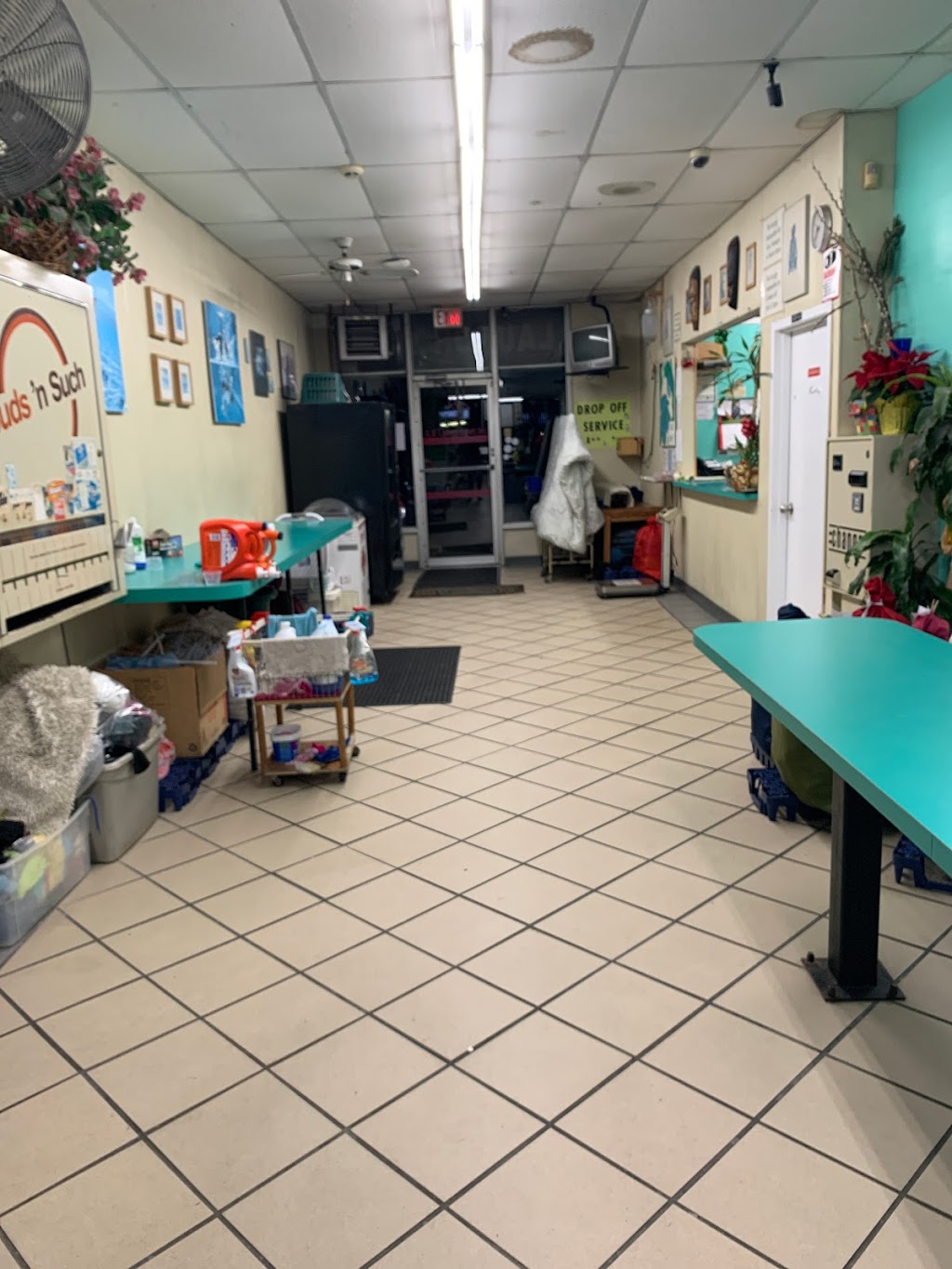 Ad Laundromat | 269 W Old Country Rd, Hicksville, NY 11801 | Phone: (516) 931-4888