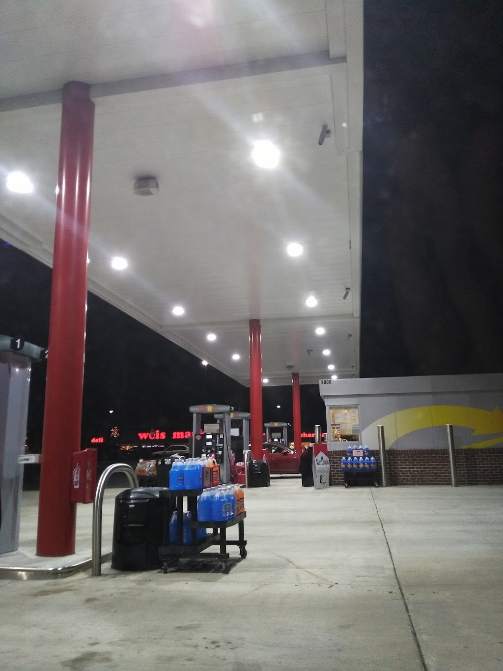 Weis gas n go | 2100 E County Line Rd, Huntingdon Valley, PA 19006 | Phone: (215) 357-1502