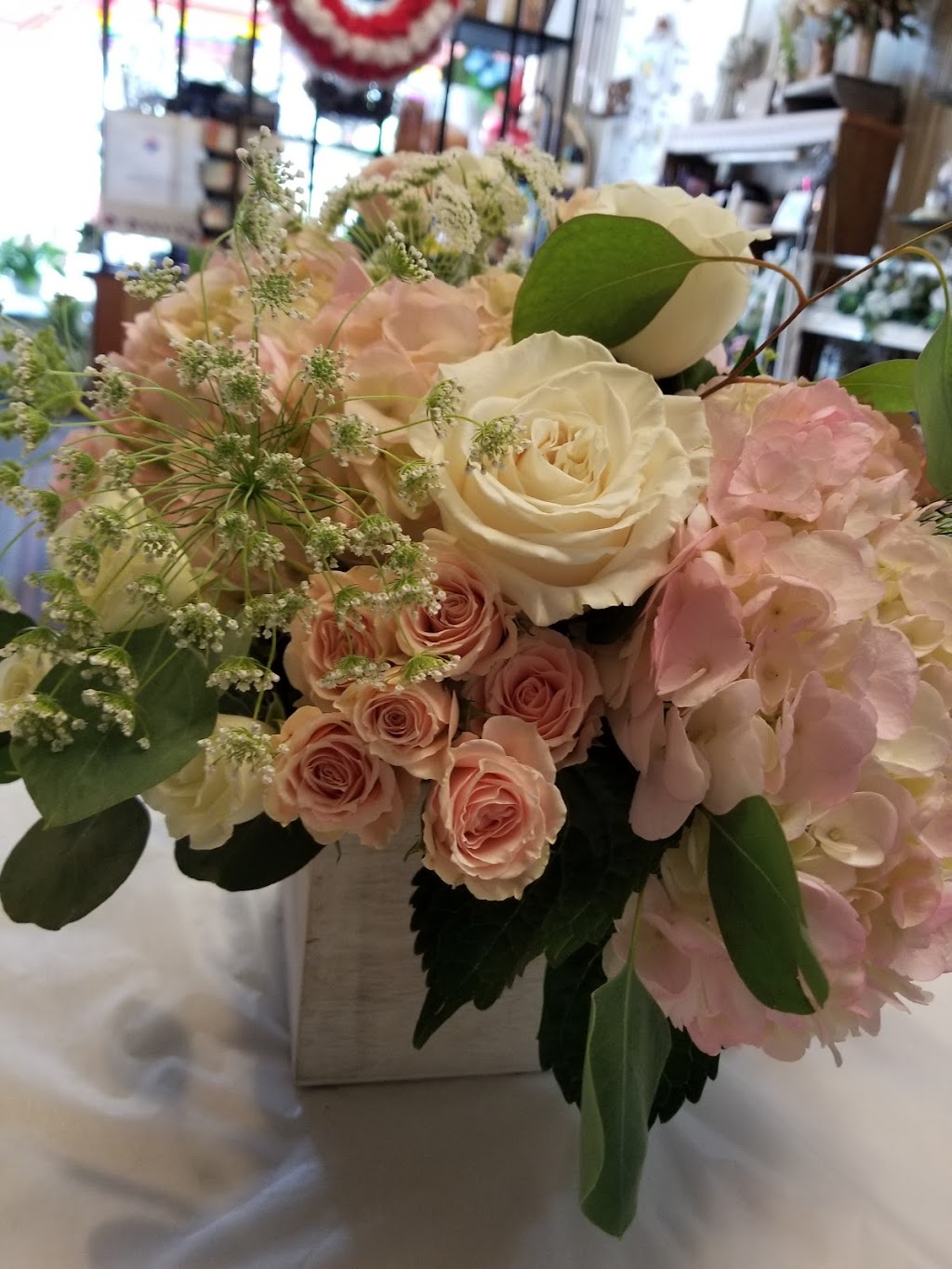 Colonial Bouquet | 3 Union Ave, Lakehurst, NJ 08733 | Phone: (732) 657-4670