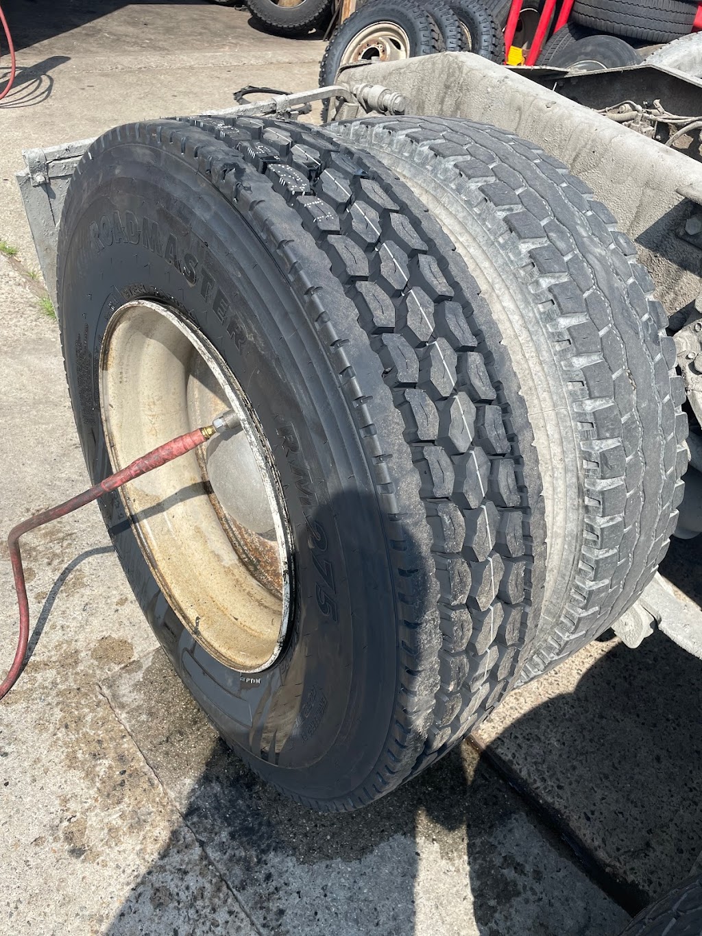 C & M Truck & Tire Repair | 152 Industrial Loop, Staten Island, NY 10309 | Phone: (718) 356-9852