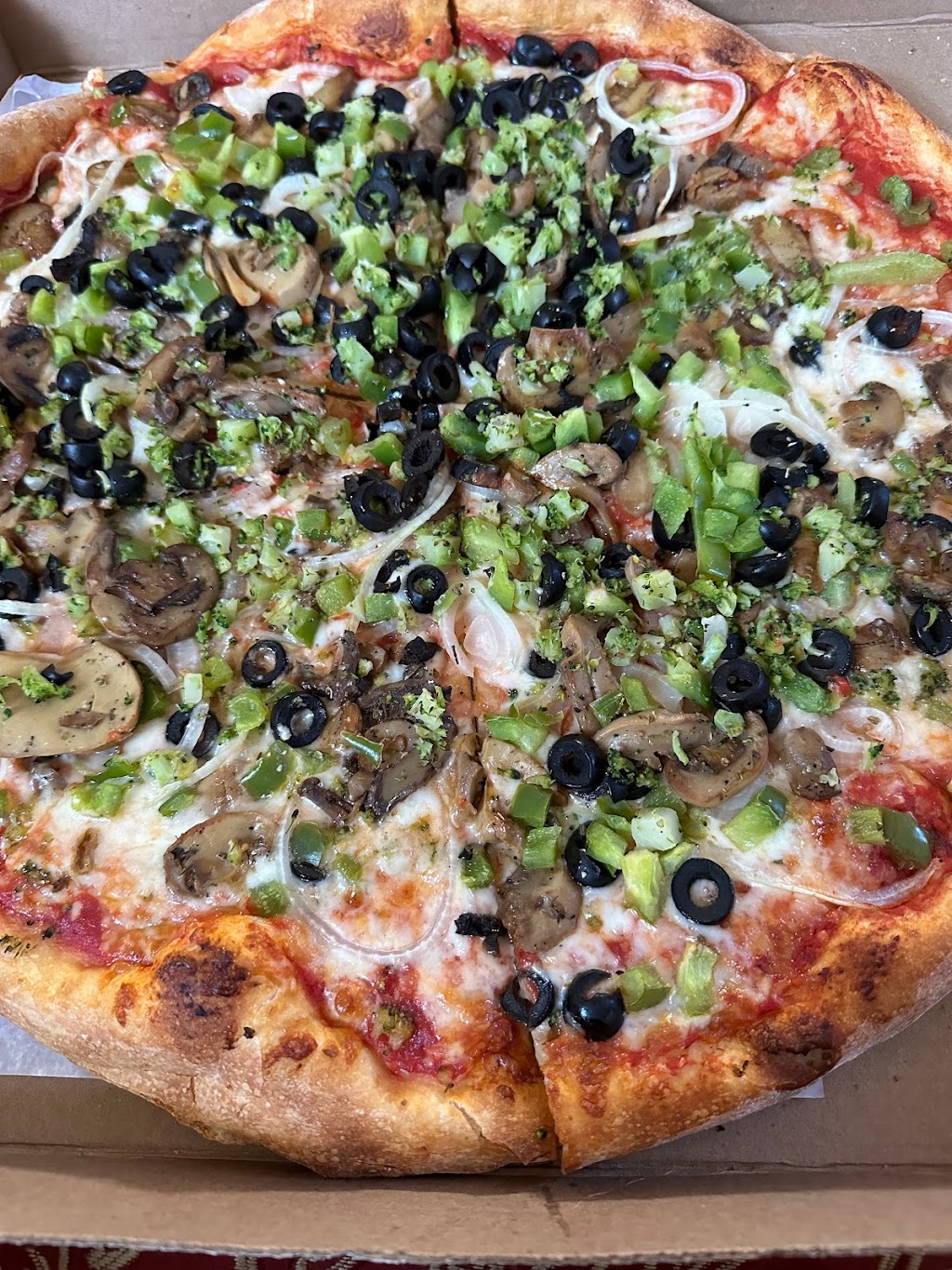 Palumbo’s pizza | 246 N Courtland St, East Stroudsburg, PA 18301 | Phone: (570) 421-8600
