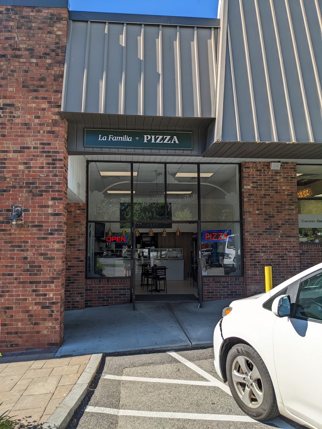 La Familia Pizza & Pasta Of Cross River | Orchard Dr, Cross River, NY 10518 | Phone: (914) 763-9500