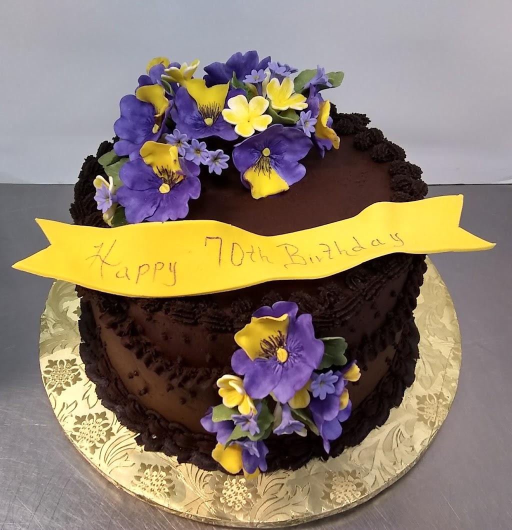 Cakes By Lilly | 447 Wall St, Hebron, CT 06248 | Phone: (860) 228-4289