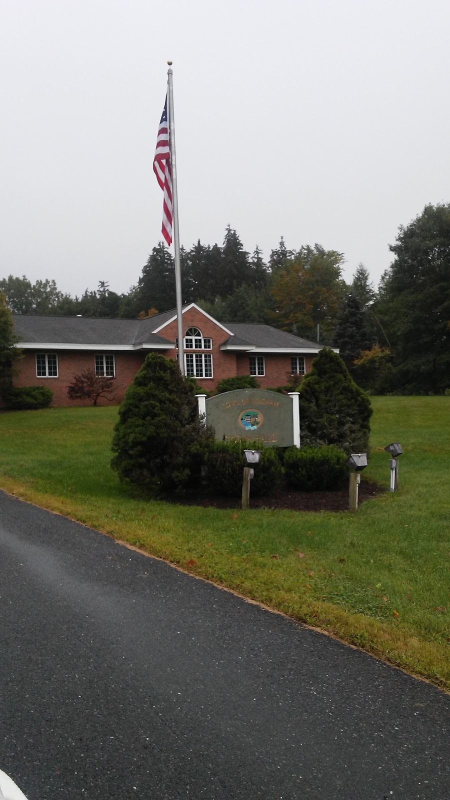 Chatham NY Town Hall | 488 NY-295, Chatham, NY 12037 | Phone: (518) 392-3262