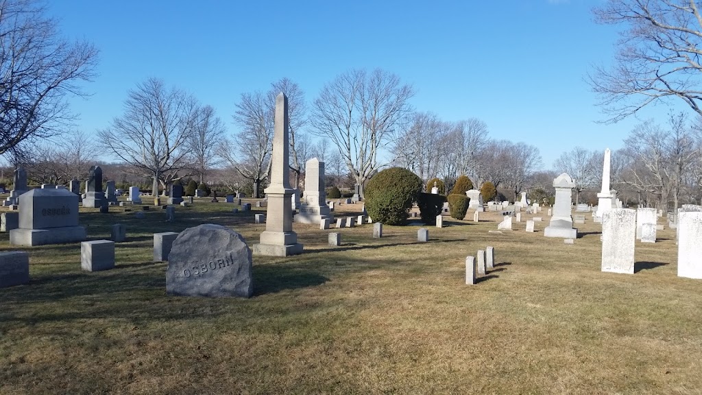 Cutchogue Cemetery | 30535 Main Rd, Cutchogue, NY 11935 | Phone: (516) 449-9313