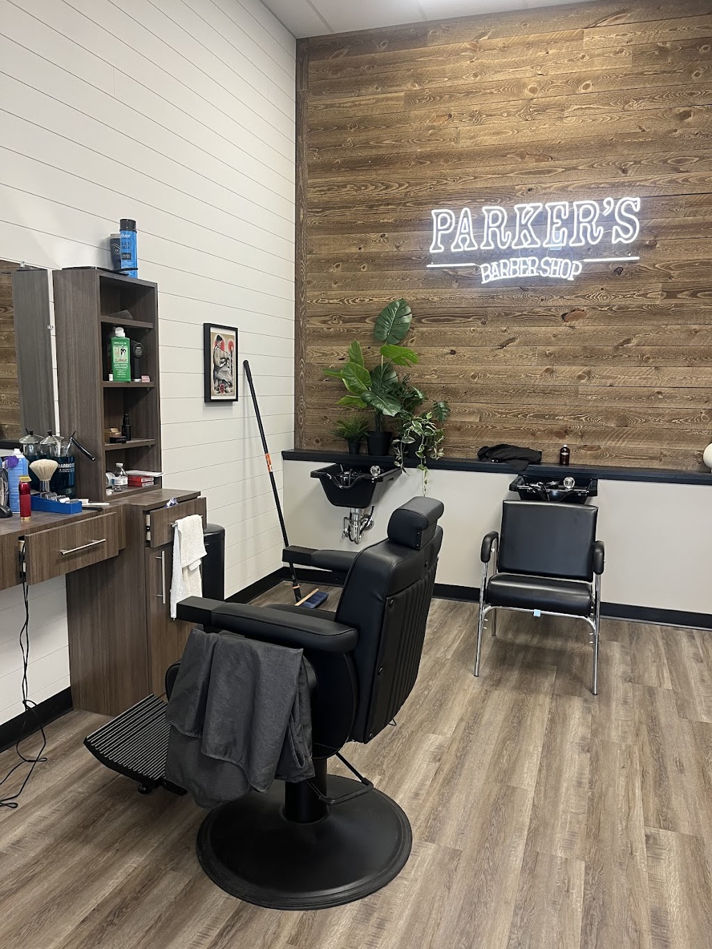 Parkers Barber Shop | 467 N Sumneytown Pike unit 306, North Wales, PA 19454 | Phone: (267) 655-4218