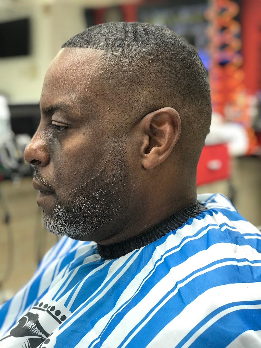 Figueroa Barber shop Unisex | 40 Washington Ave, Belleville, NJ 07109 | Phone: (973) 759-0509