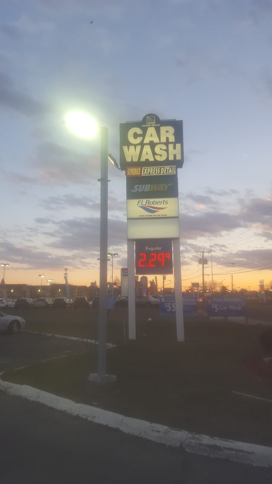 Golden Nozzle Car Wash | 140 Weston St, Hartford, CT 06120 | Phone: (860) 246-7497