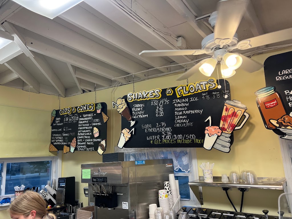 Summer Sweets Ice Cream Shop in Lavallette, NJ | 3071 Route 35 N, Grand Central Ave, Lavallette, NJ 08735 | Phone: (732) 830-3444