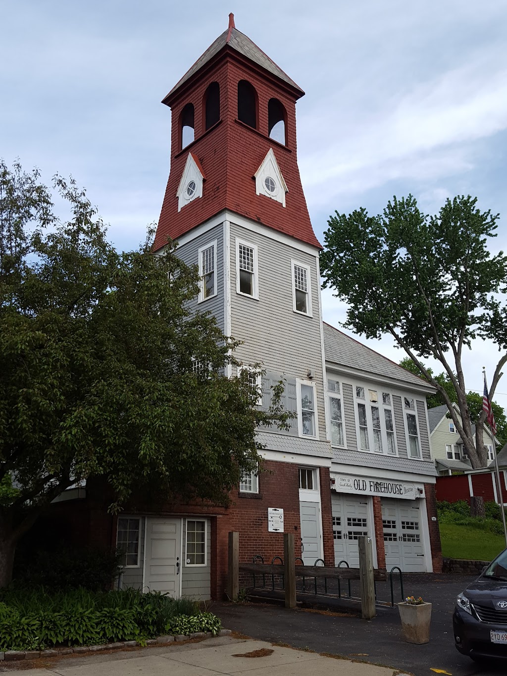 Old Firehouse Museum | 4 N Main St, South Hadley, MA 01075 | Phone: (413) 536-4970