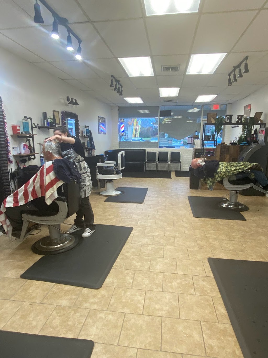 Razorz Edge Barber shop & Shave Parlor | 389 Dover Chester Rd, Randolph, NJ 07869 | Phone: (973) 668-5251