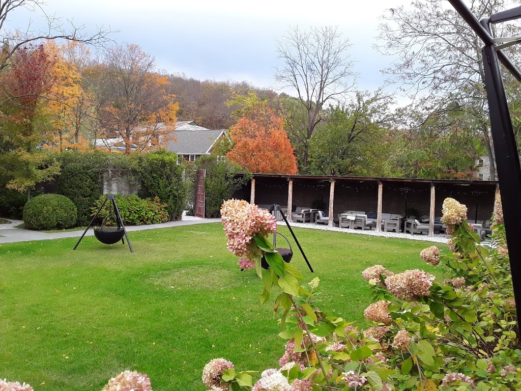 Valley Rock Inn & Mountain Club | 27 Mill St, Sloatsburg, NY 10974 | Phone: (845) 618-9123