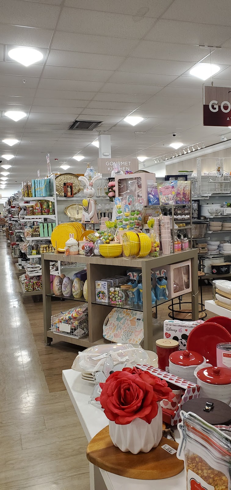 T.J. Maxx & HomeGoods | 221 N West End Blvd, Quakertown, PA 18951 | Phone: (215) 536-8015