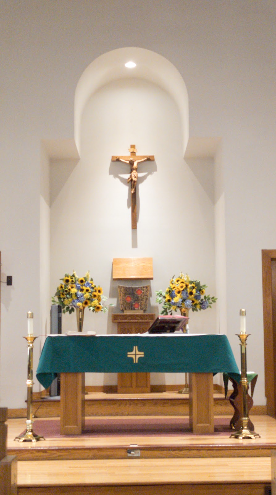 Our Lady of the Assumption Catholic Church | 17 High St, Bloomingburg, NY 12721 | Phone: (845) 733-1477