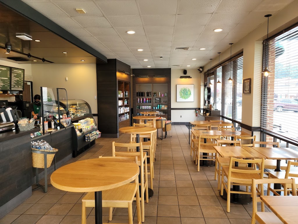 Starbucks | 240 US-202, Flemington, NJ 08822 | Phone: (908) 300-1511