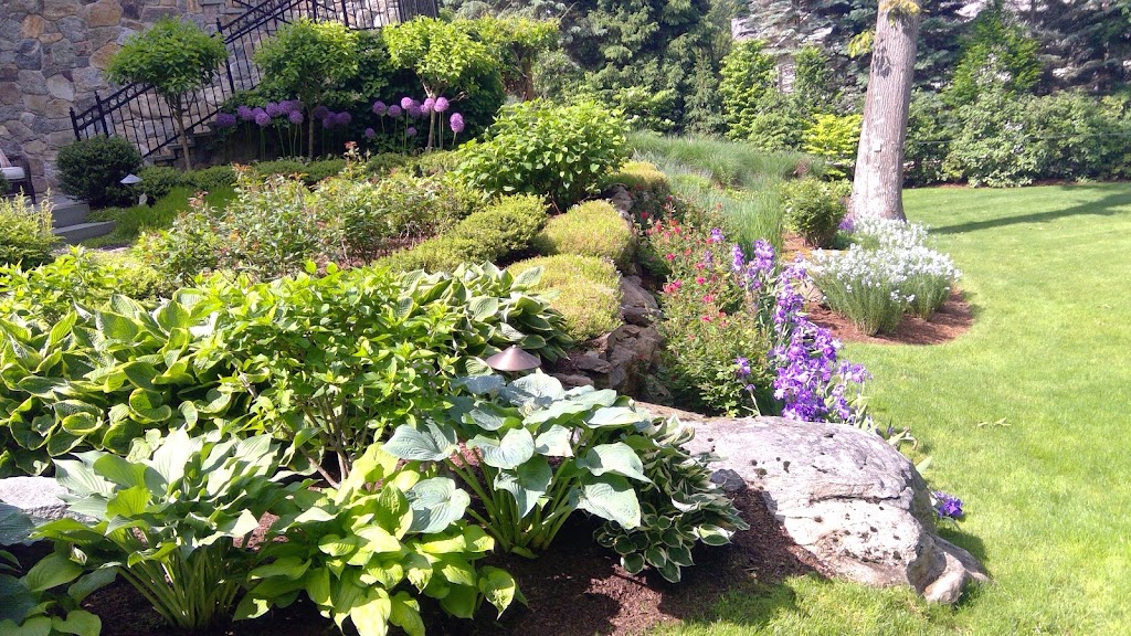 Uvas Landscaping LLC | 30 Bartlett Ave, Norwalk, CT 06850 | Phone: (203) 820-3831