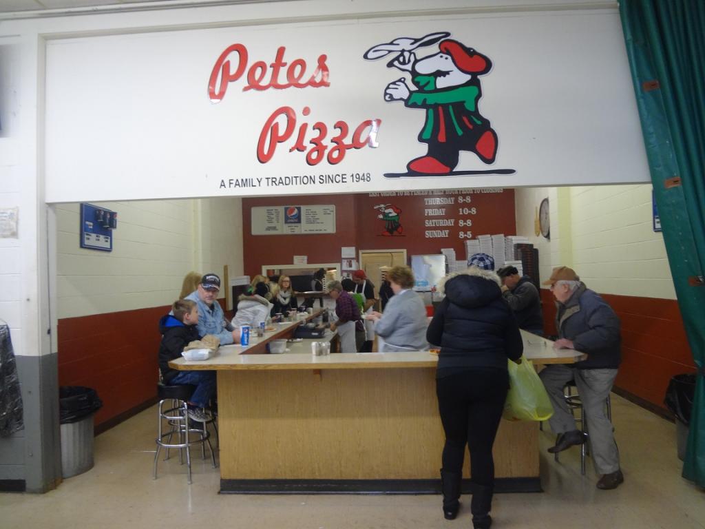 Pete’s Old Fashion Tomato Pies | 2919 US-206, Columbus, NJ 08022 | Phone: (609) 267-0166