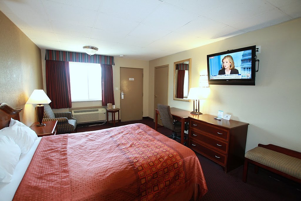 Travel Inn and Suites | 850 NJ-70, Lakehurst, NJ 08733 | Phone: (732) 657-8101