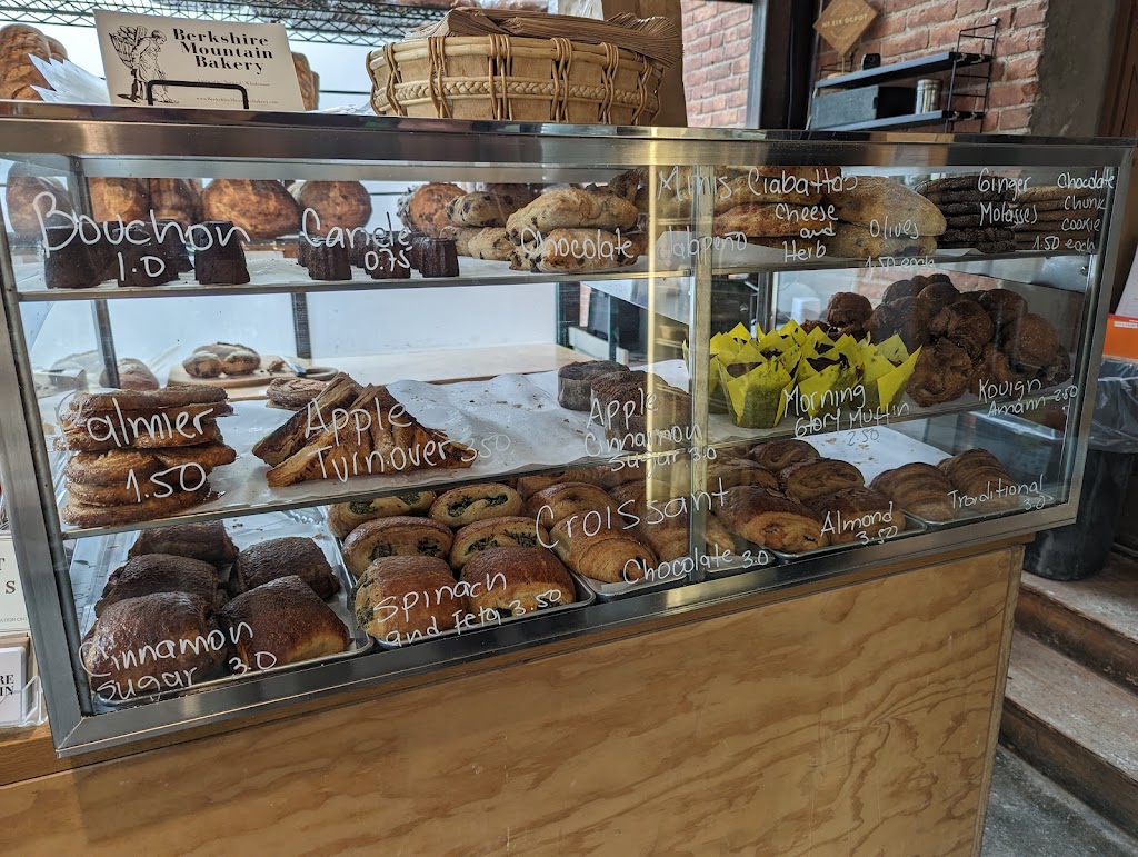 Berkshire Mountain Bakery | 367 Park St, Housatonic, MA 01236 | Phone: (413) 274-1313