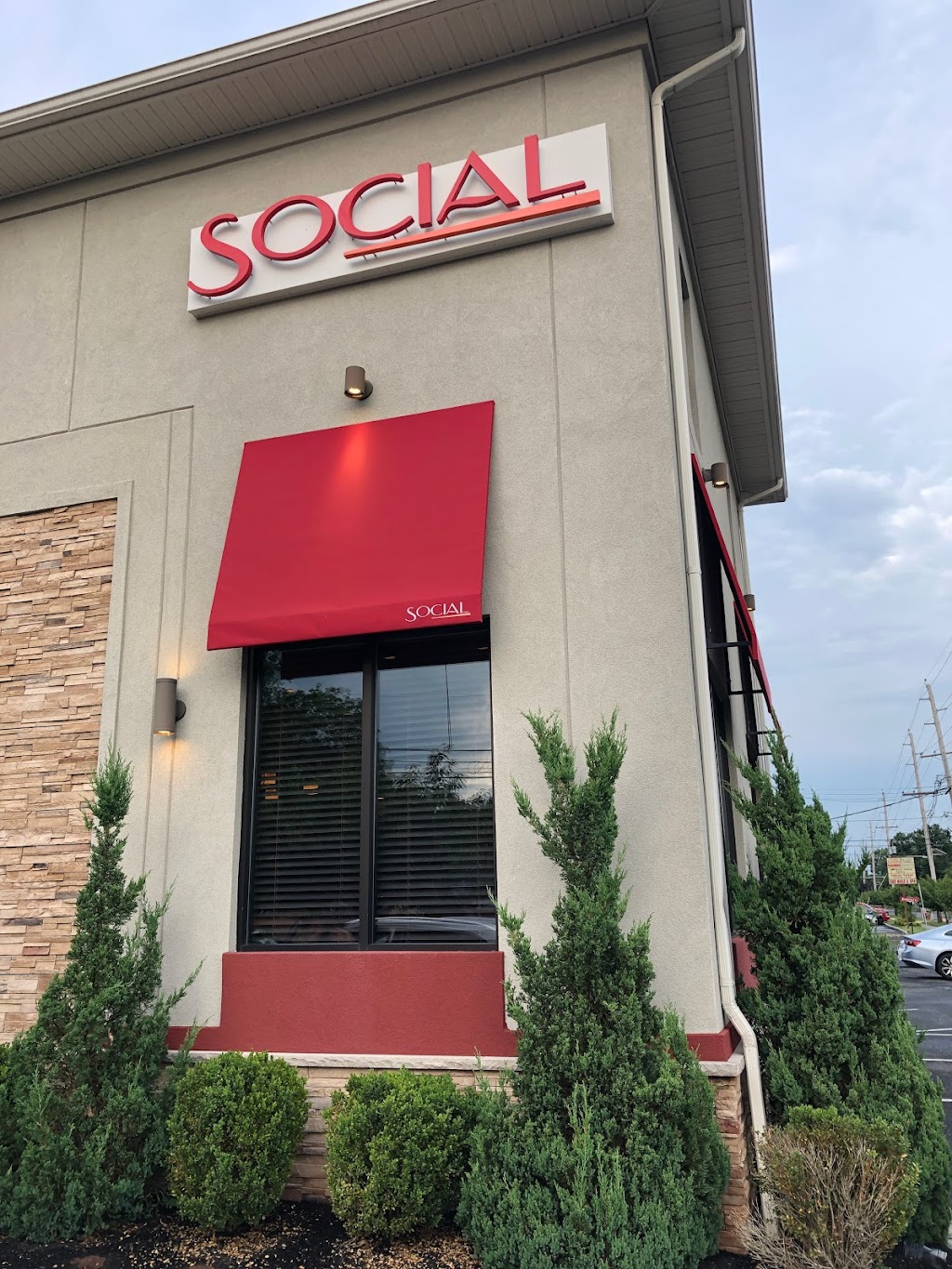 Social | 156 N Gaston Ave, Somerville, NJ 08876 | Phone: (908) 704-8444