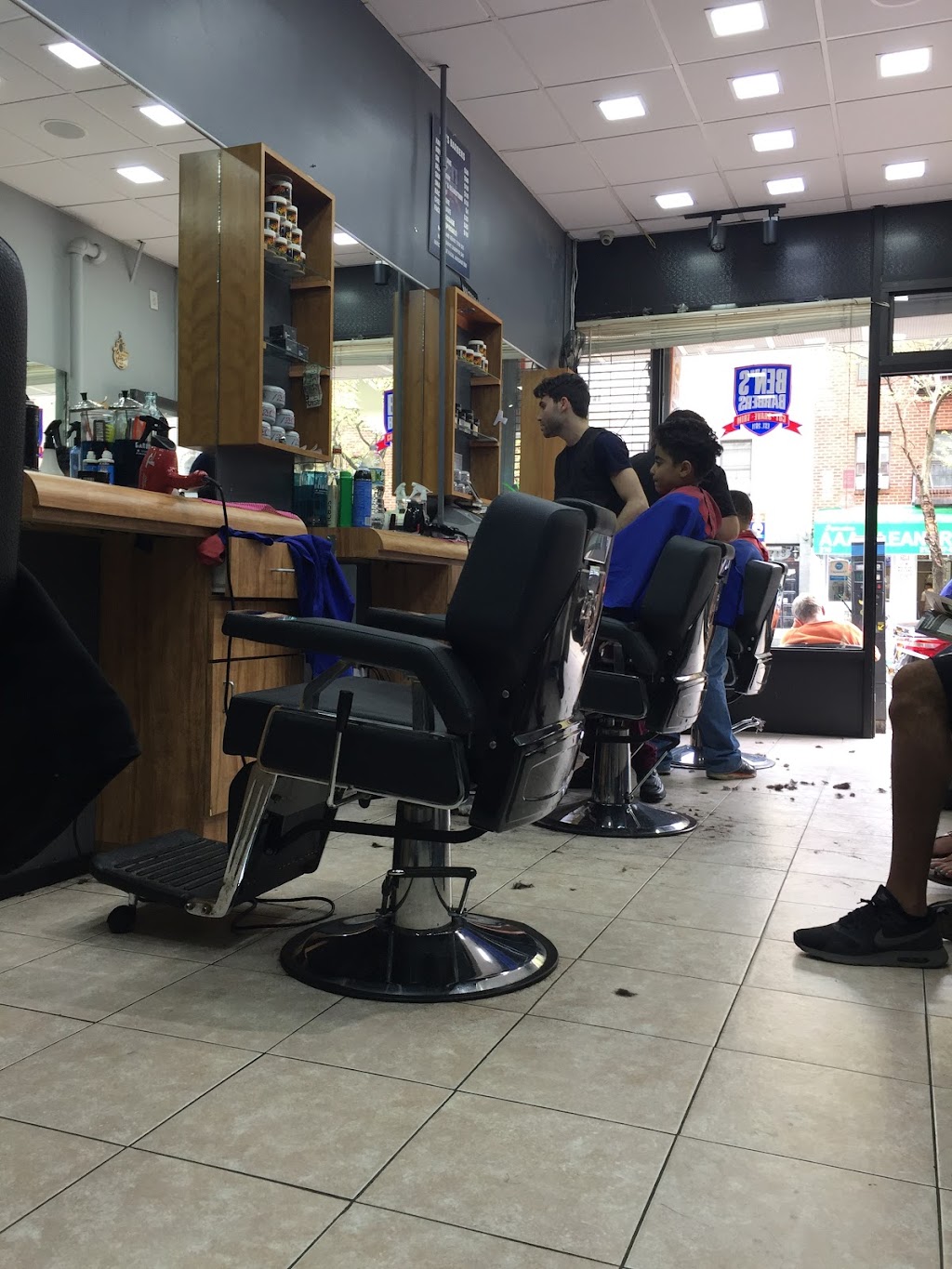 Bens Avenue A Barbers | 217 Avenue A, New York, NY 10009 | Phone: (646) 559-9594