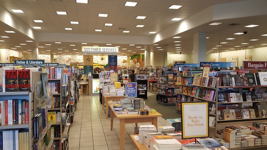 Barnes & Noble | Montgomery Square 1271, Knapp Rd, North Wales, PA 19454 | Phone: (215) 699-3099