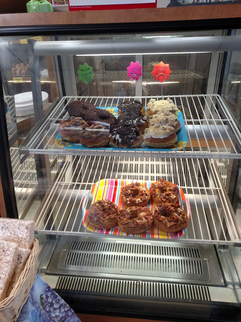 Clinton Beach Donut | 344 E Main St, Clinton, CT 06413 | Phone: (860) 664-5058