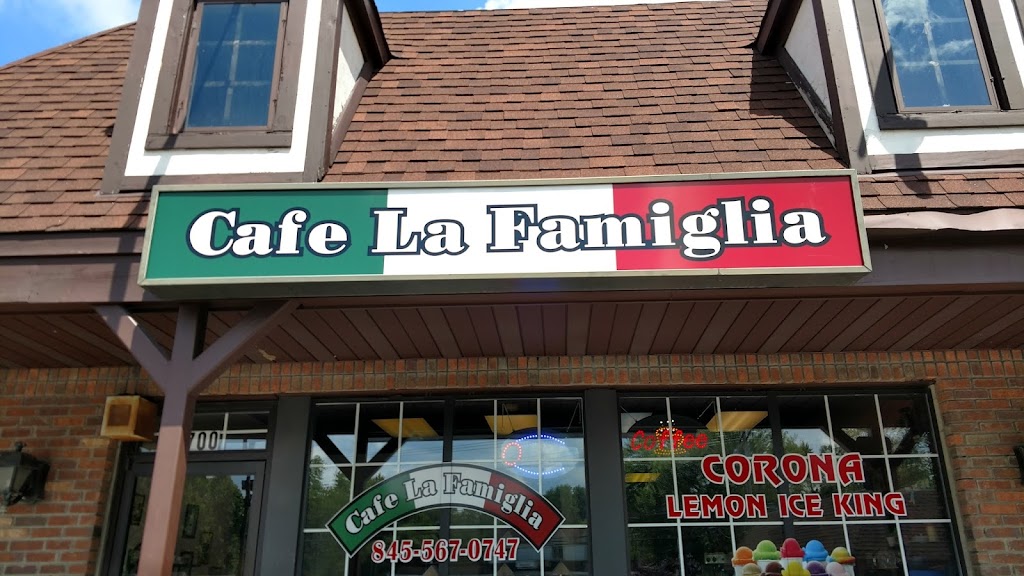 Cafe La Famiglia 7 | 1012 Little Britain Rd, New Windsor, NY 12553 | Phone: (845) 245-4480