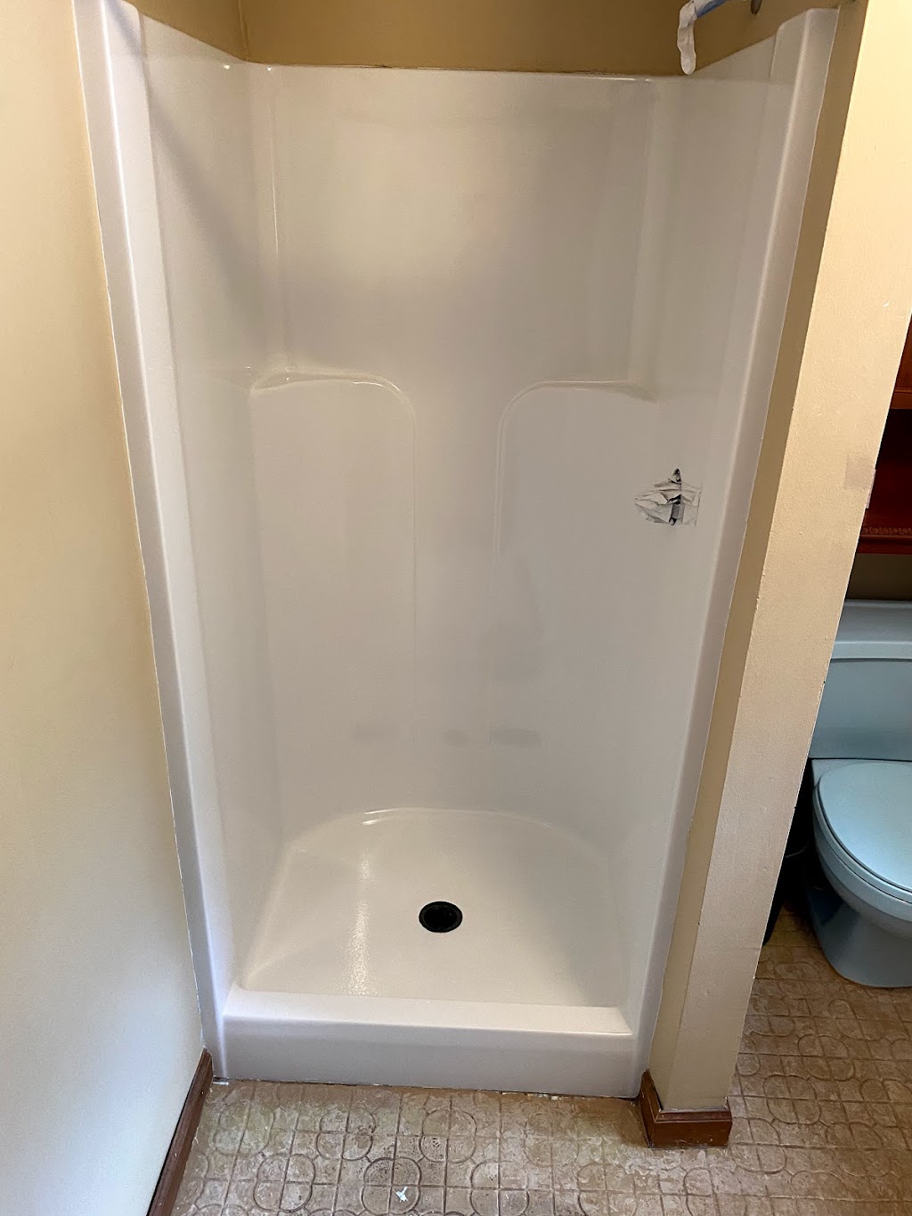 Andre’s Bathtub Refinishing & Cleaning CT | 51 Brook St, Naugatuck, CT 06770 | Phone: (203) 490-5250
