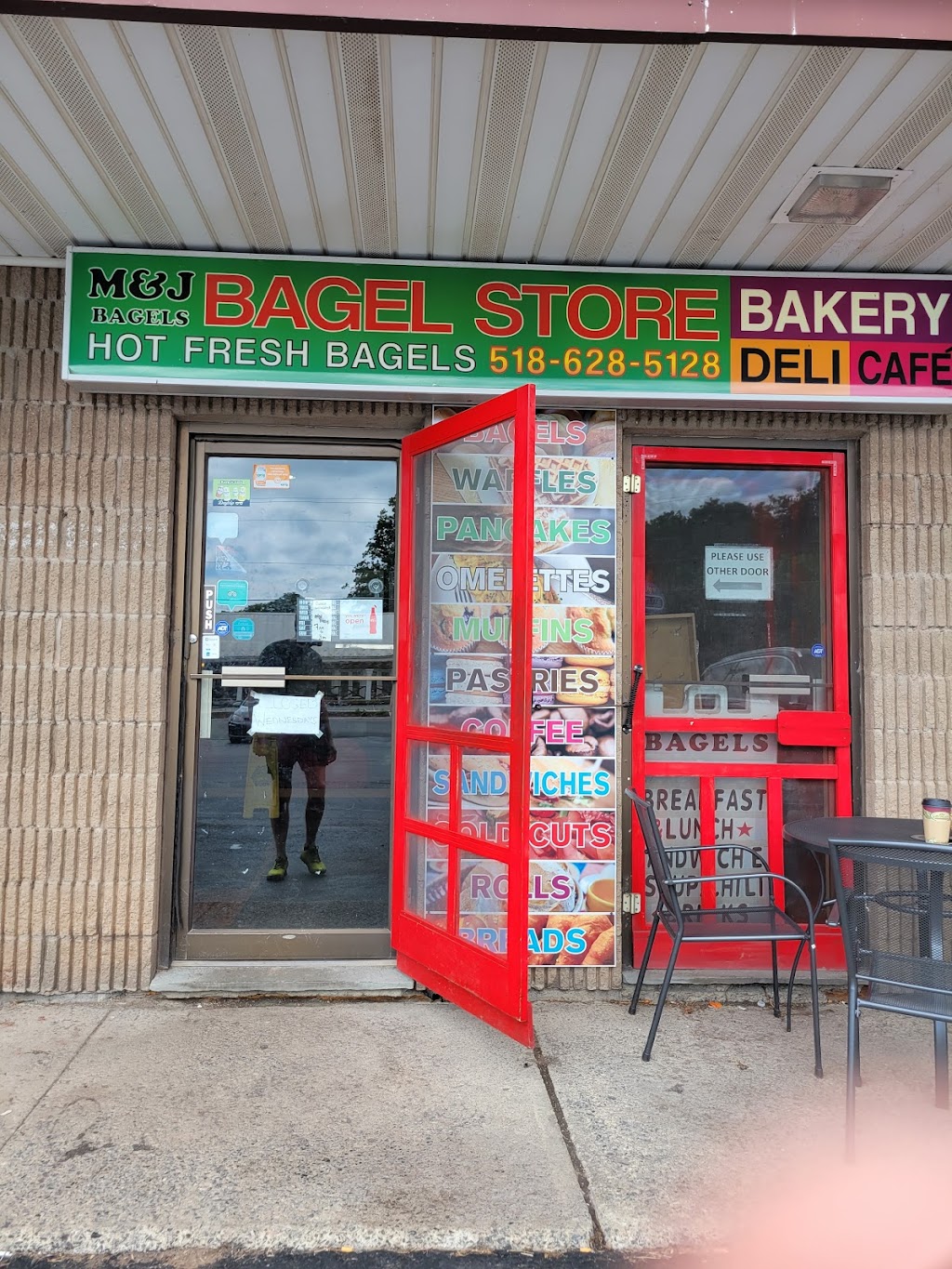 M&J Bagel Store Bakery Deli Cafe | 7740 Main St, Hunter, NY 12442 | Phone: (518) 628-5128