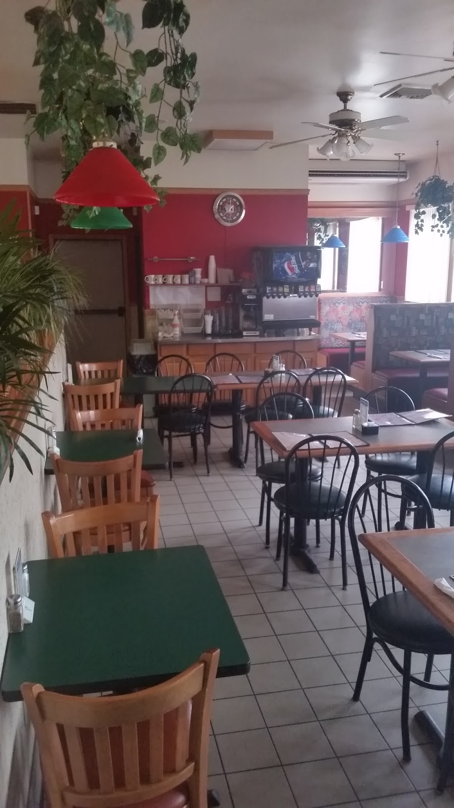 Nonnas Pizza Restaurant | 140 S Main St #1, East Windsor, CT 06088 | Phone: (860) 903-1403