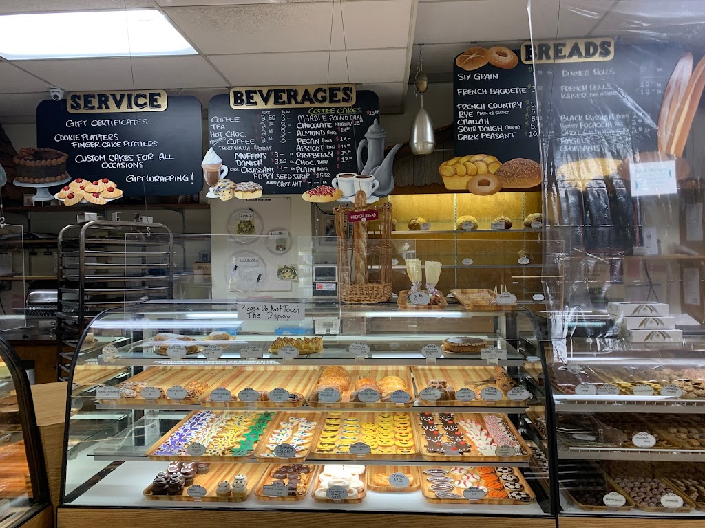 Bedford Village Pastry | 426 Old Post Rd, Bedford, NY 10506 | Phone: (914) 234-9555