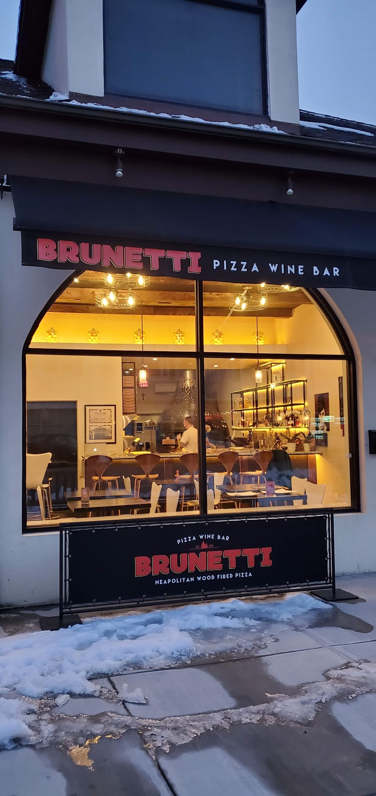 Brunetti Pizza Westhampton Beach | 61 Main St, Westhampton Beach, NY 11978 | Phone: (631) 288-3003