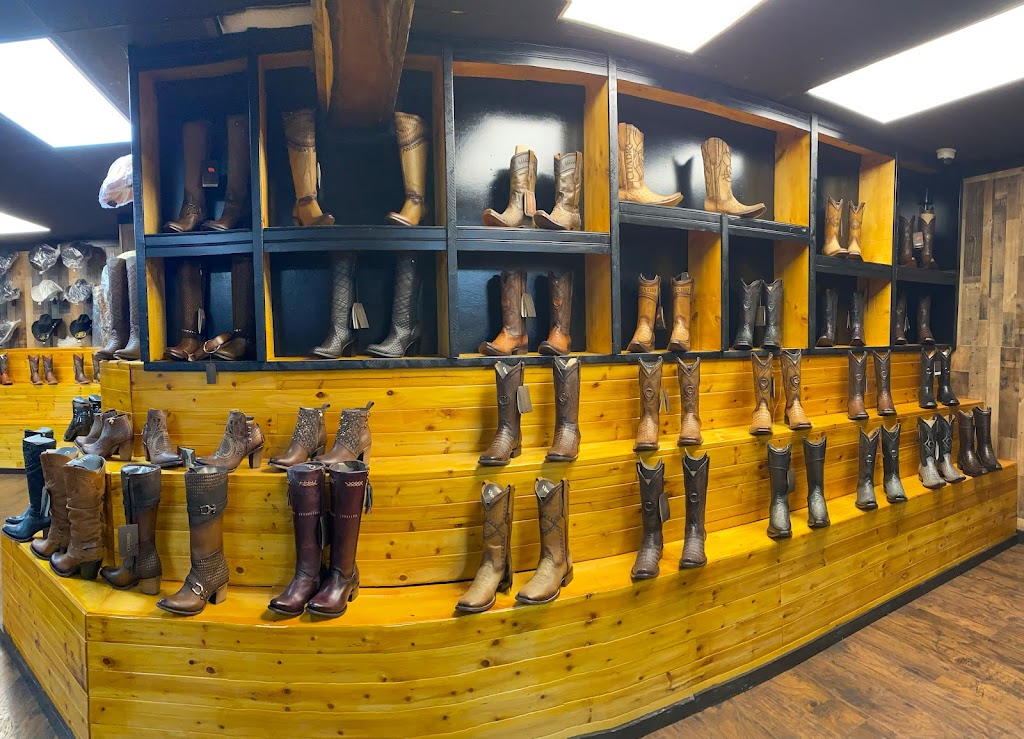 Rancho Viejo Western Wear | 630 Washington Ave, North Haven, CT 06473 | Phone: (203) 809-4956