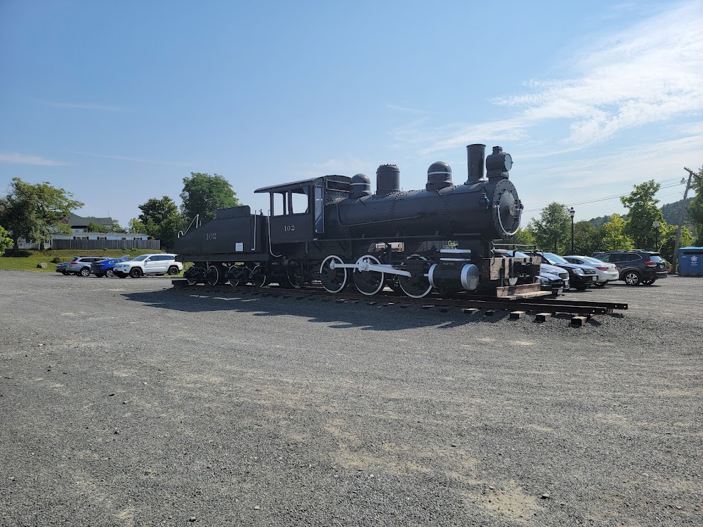 Steaming Tender | 28 Depot St, Palmer, MA 01069 | Phone: (413) 283-2744