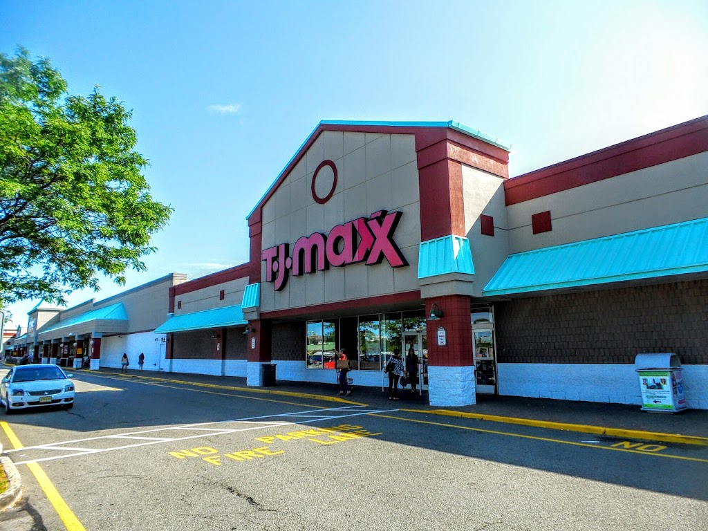 T.J. Maxx | 477 River Rd, Edgewater, NJ 07020 | Phone: (201) 840-7999