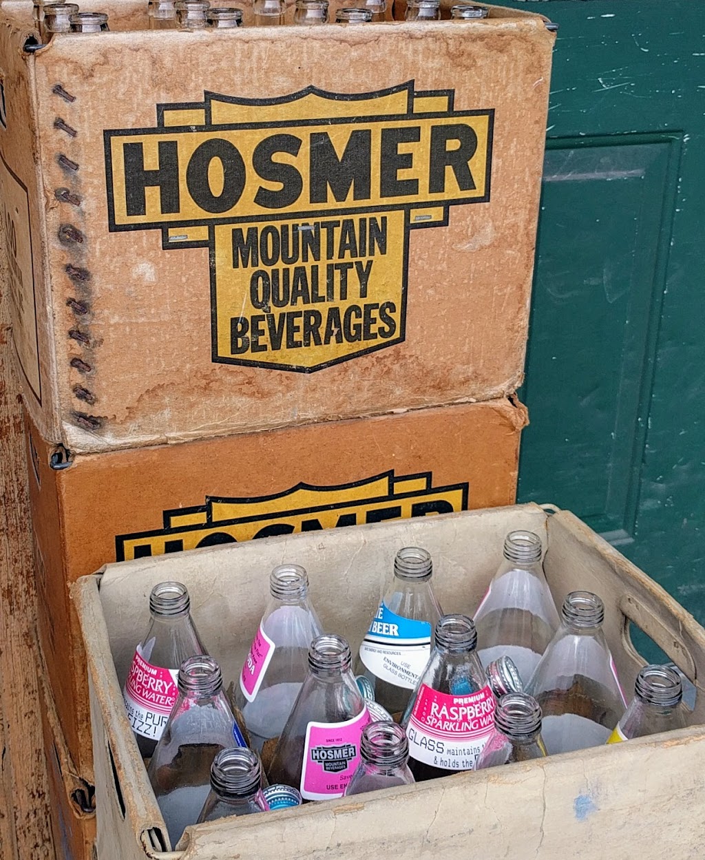 Hosmer Mountain Bottling Co | 15 Spencer St, Manchester, CT 06040 | Phone: (860) 643-6923