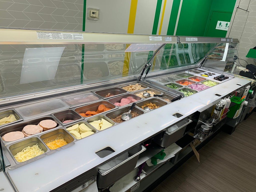 Subway | 1974 Middle Country Rd, Centereach, NY 11720 | Phone: (631) 981-1504