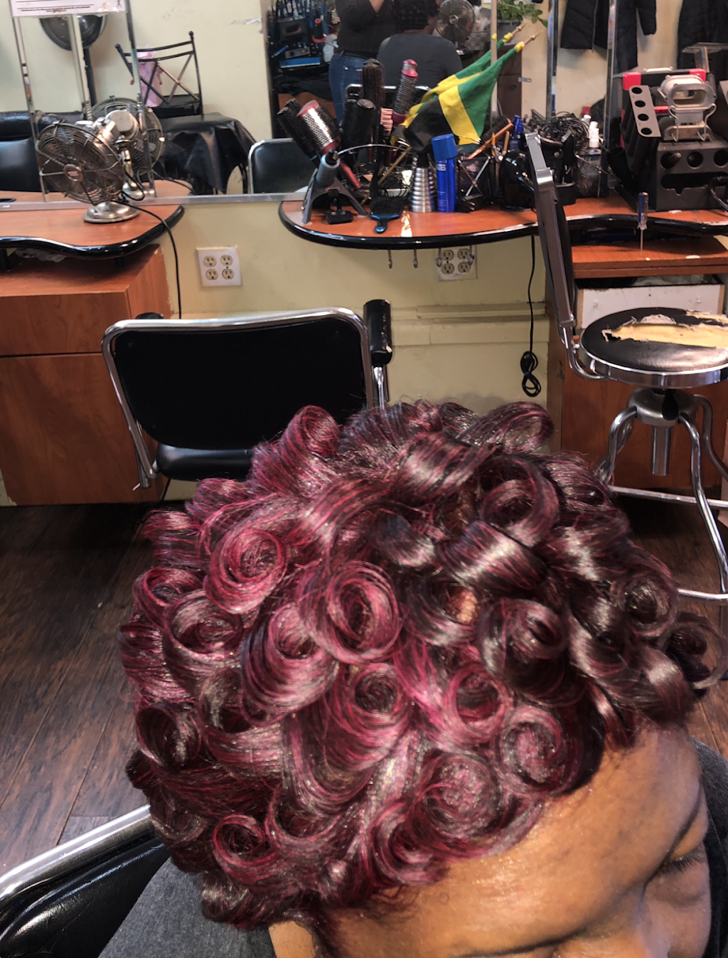 Hair We Are Unisex Salon | 847 Franklin Ave, Brooklyn, NY 11225 | Phone: (347) 228-2683