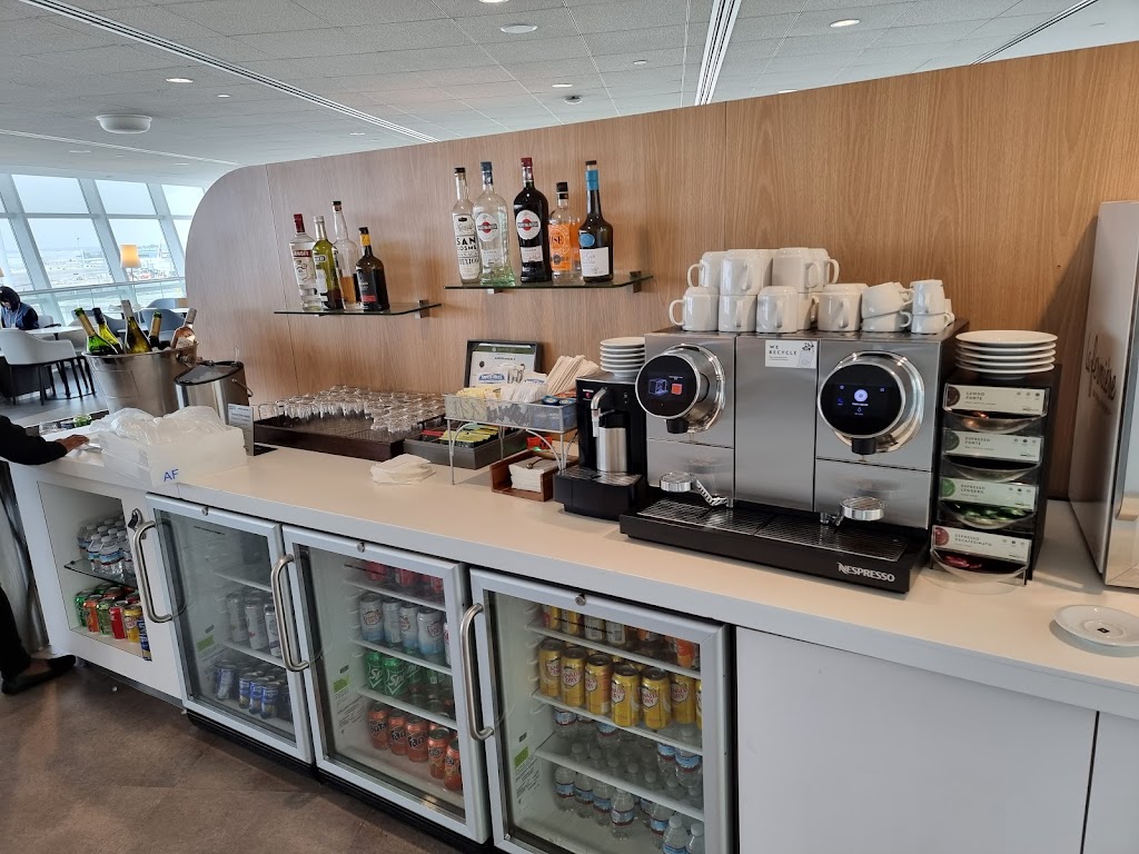Air France Lounge | John F. Kennedy Airport, Queens, NY 11430 | Phone: (800) 237-2747