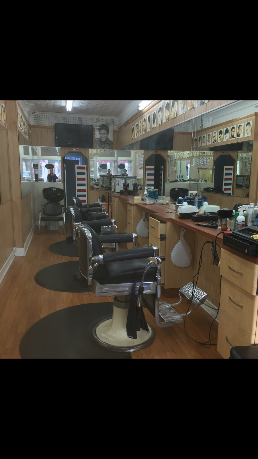 Premier Barber Shop | Haircuts 11530 | Hair Salon 11530 | 12 Nassau Blvd, Garden City South, NY 11530 | Phone: (516) 414-4733