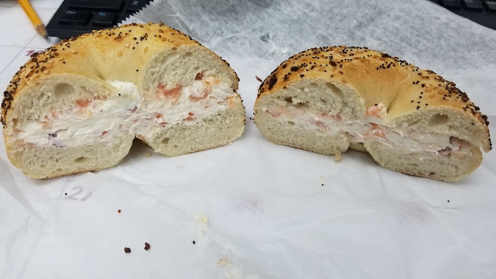 Family Bagels | 308 Jericho Turnpike, Floral Park, NY 11001 | Phone: (516) 358-4015