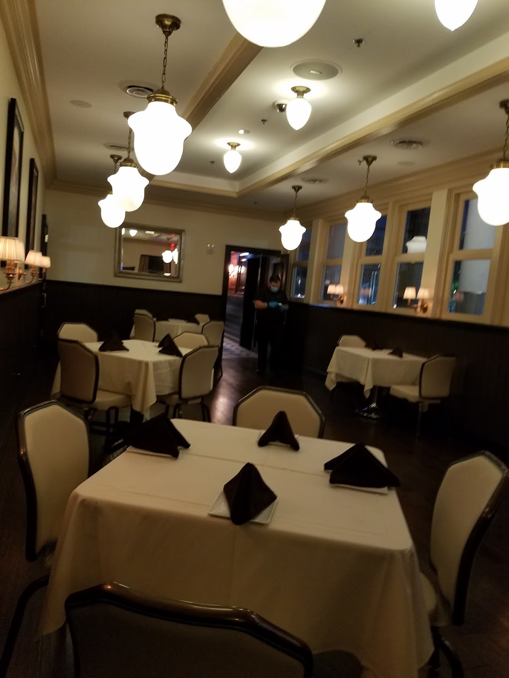 Empire City Chophouse | Empire City Casino, 810 Yonkers Ave, Yonkers, NY 10704 | Phone: (914) 457-2531