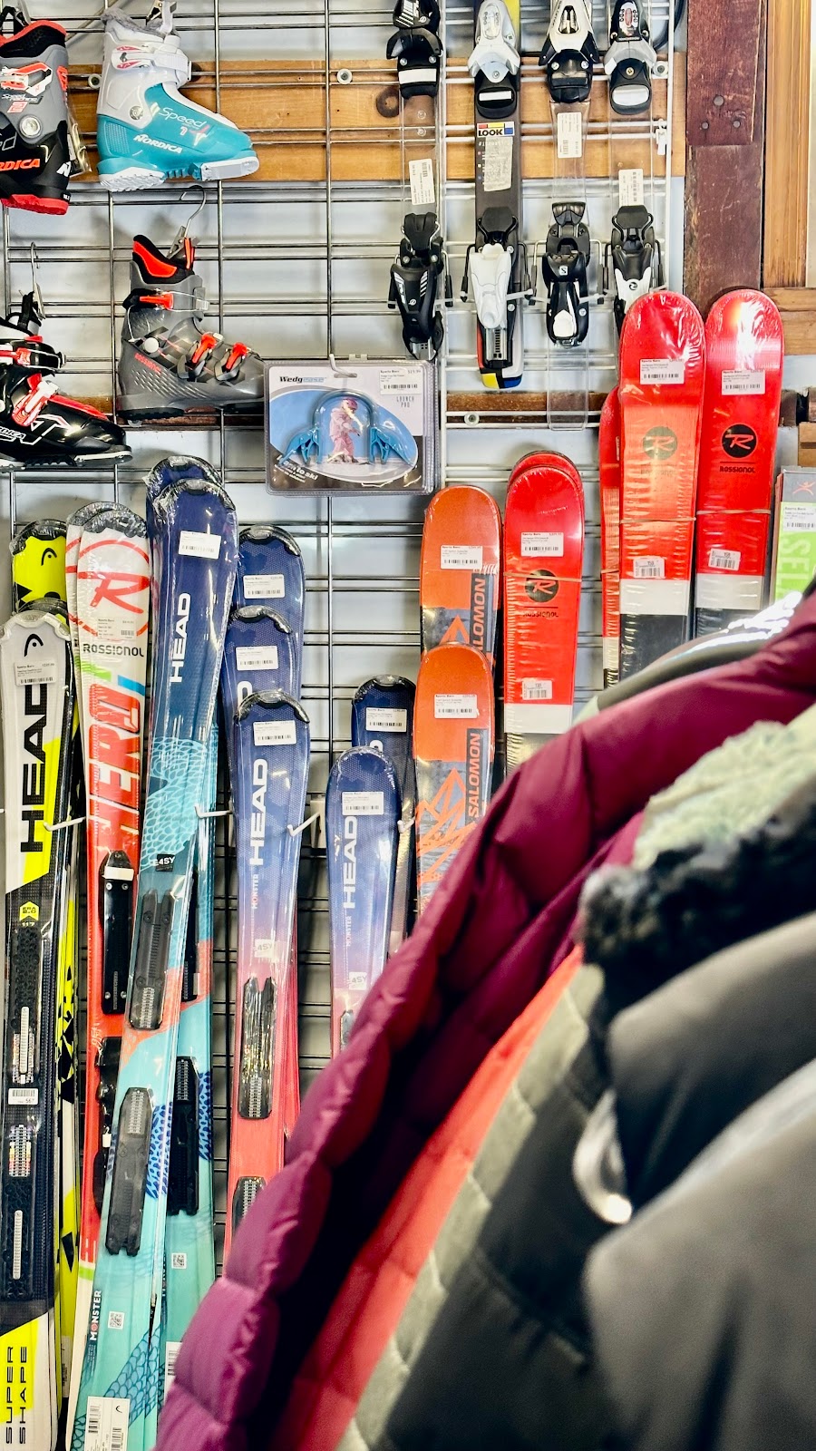 Sports Barn Ski & Sport | 2918 Crompond Rd, Yorktown Heights, NY 10598 | Phone: (914) 245-1300