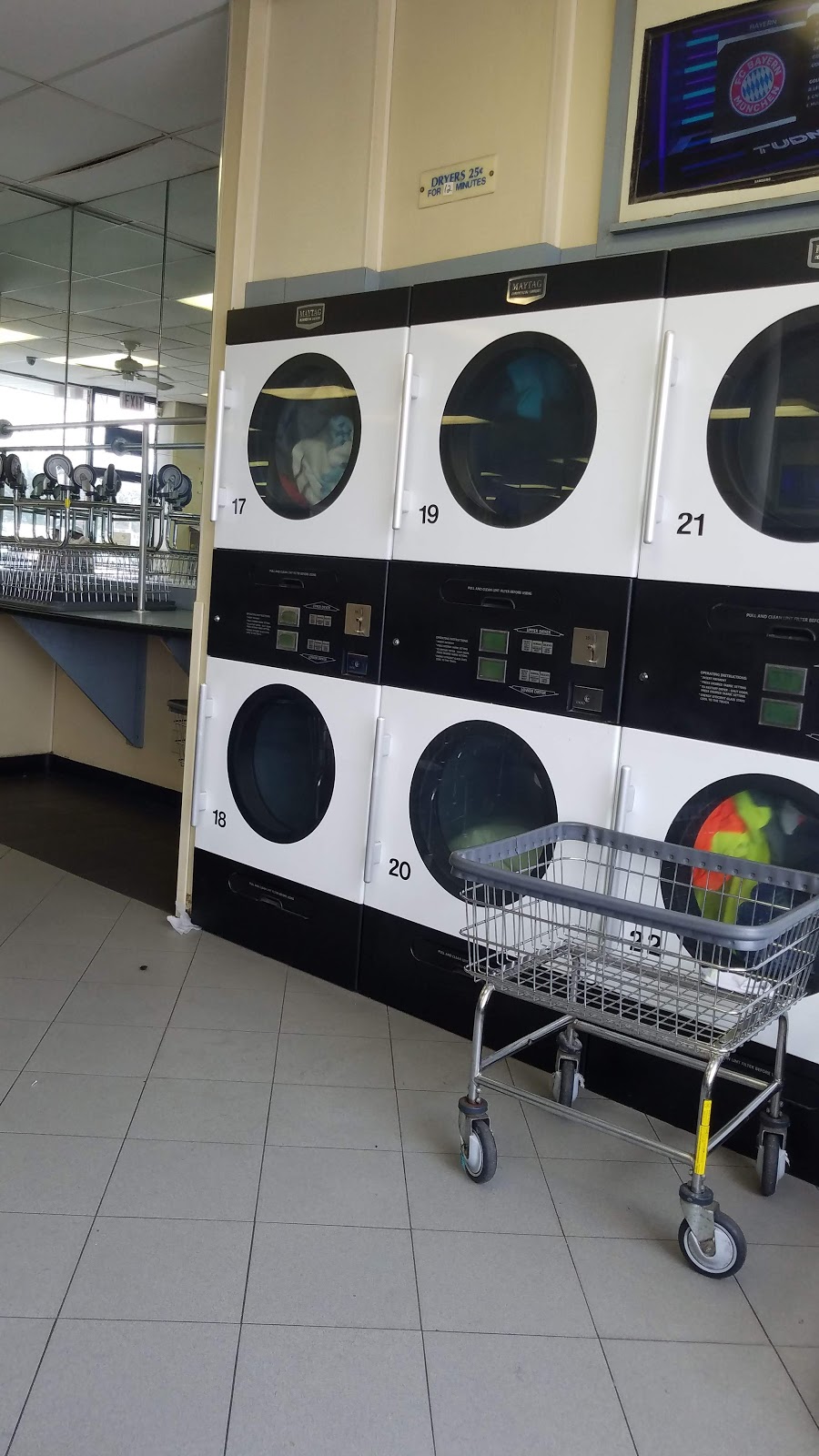 Second Avenue Laundromat | 201 Second Ave #1, Brentwood, NY 11717 | Phone: (631) 231-3855