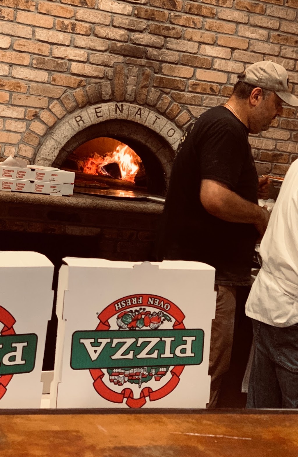 Julians Brick Oven Pizza LLC | 525 Main St #2, Monroe, CT 06468 | Phone: (203) 445-7032