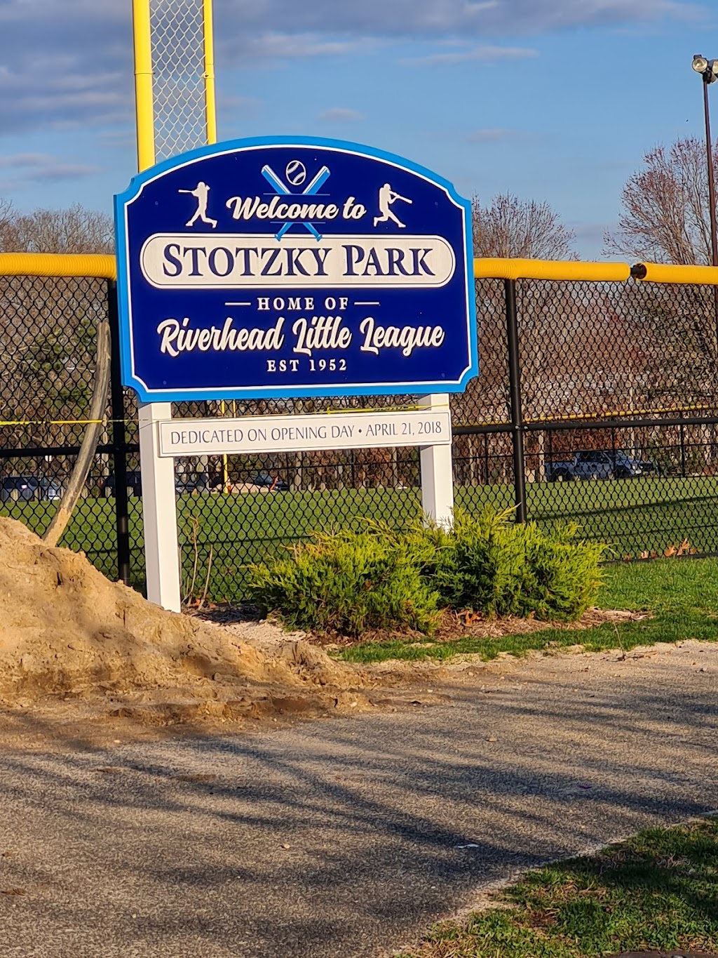 Stotzky Memorial Park | Columbus Ave, Riverhead, NY 11901 | Phone: (631) 727-3200