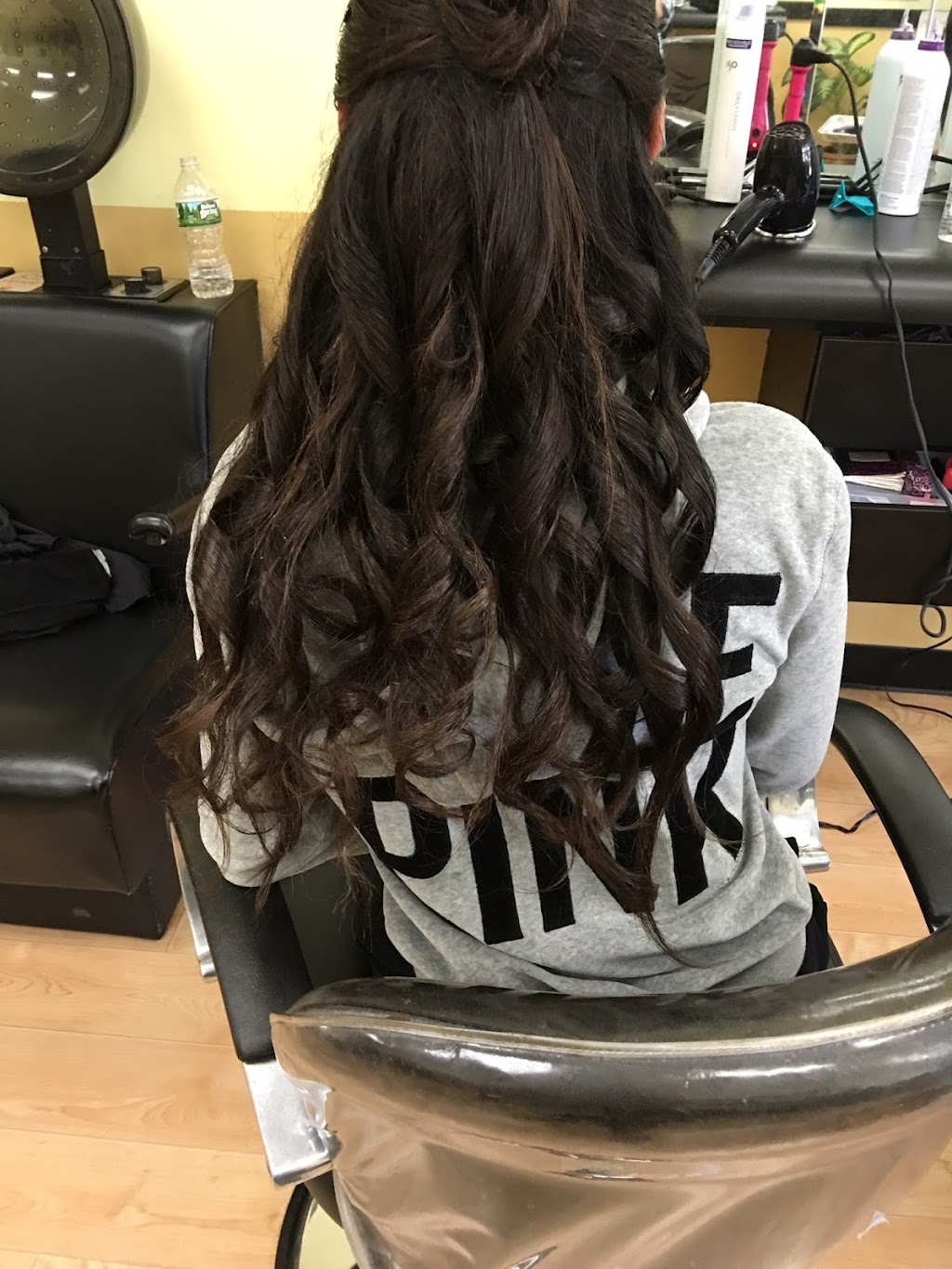 Lemon Tree Hair Salon Middle Island | 1275 Middle Country Rd, Middle Island, NY 11953 | Phone: (631) 345-2086